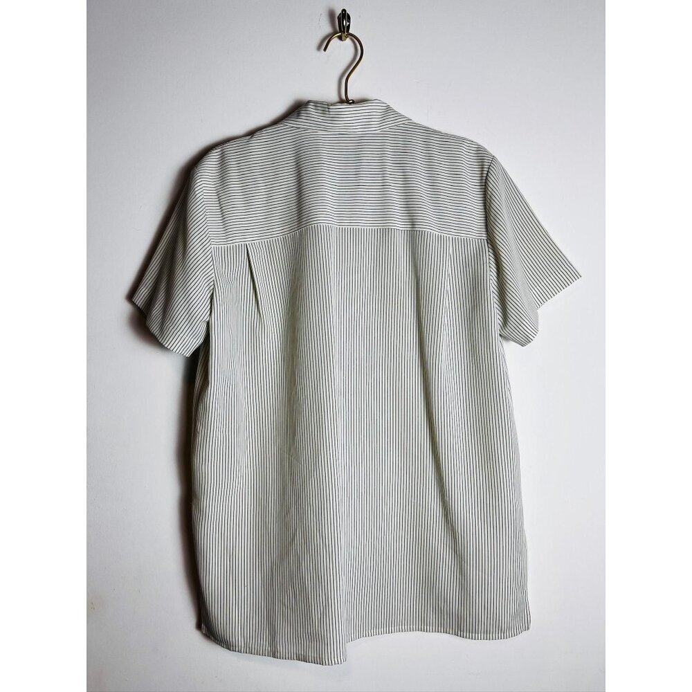 Chaus Striped Blue White Buttondown Short Sleeve - Picture 4 of 6